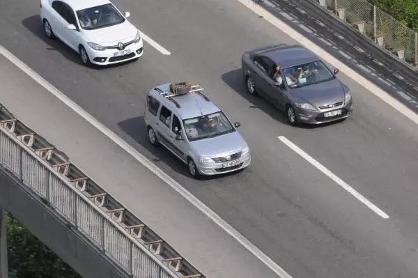 Kocaeli TEM otoyolunda 10 kilometrelik araç kuyruğu