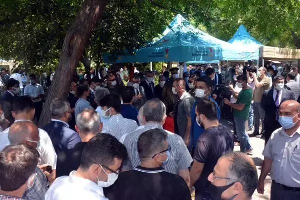 MAHİR ÜNAL TÜRKİYE'YE FRANSA'DAN, ALMANYA'DAN BAKINCA SÜPER GÜÇ GÖRÜYORSUNUZ