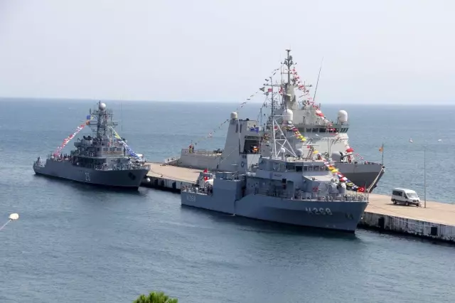 NATO gemileri Sinop'ta