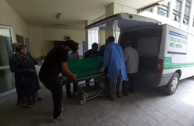 Oksijen tüpüne bağlı halde sigara içmek isterken canından oldu Oksijen tüpüne bağlı halde sigara içmek isterken canından oldu