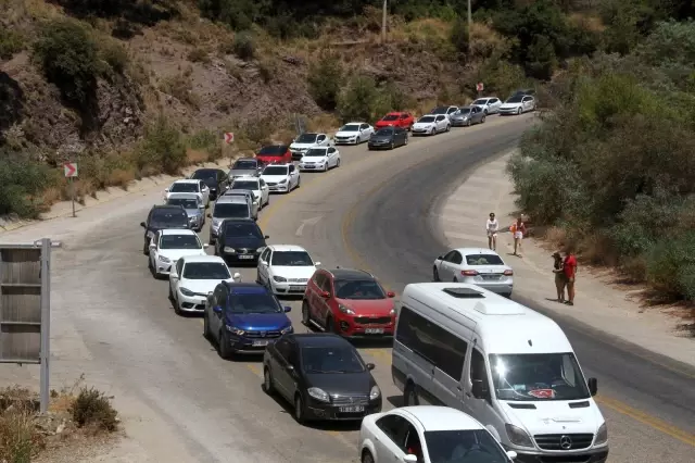 Son dakika haberi: Ölüdeniz'e ulaşmak için kilometrelerce yürüdüler