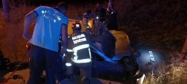 OTOMOBİLLER ÇARPIŞTI 5 YARALI