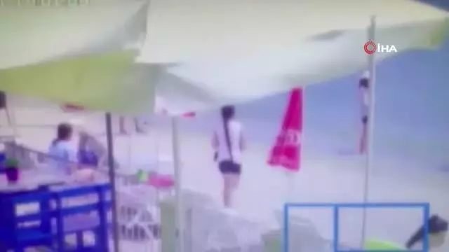 Plajda hırsızlık kamerada