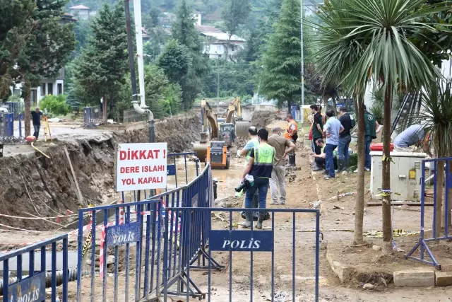 Rize'de afet bölgesindeki vatandaşlar buruk bir bayram geçiriyor
