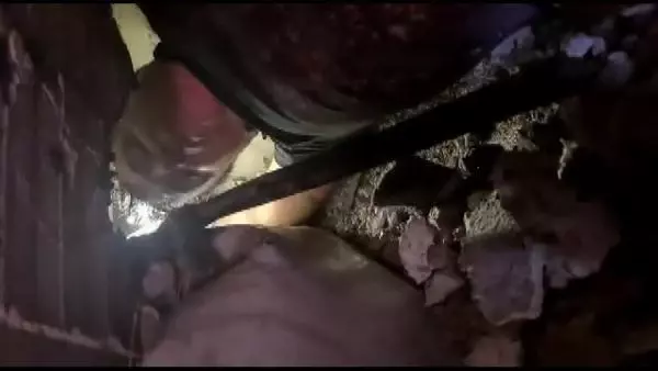 Son dakika haberleri! RİZE'DE ÇÖKEN 3 KATLI EVİN ENKAZINDAKİ ZORLU ARAMA ÇALIŞMASI KAMERADA Son dakika haberleri! RİZE'DE ÇÖKEN 3 KATLI EVİN ENKAZINDAKİ ZORLU ARAMA ÇALIŞMASI KAMERADA