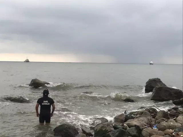 Rize'deki sel ve heyelanda kaybolan 2 kişiyi arama çalışmaları sürdü