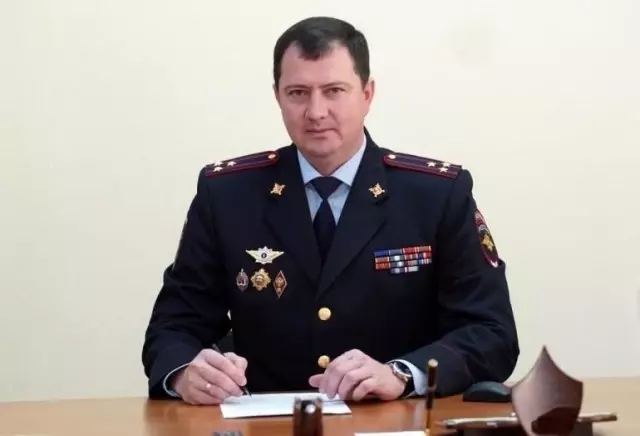 Rus trafik polisinin evinden altın kaplama tuvalet çıktı