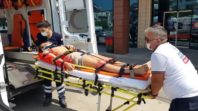 Turistleri taşıyan safari aracı kaza yaptı! 1 ölü, 9 yaralı var