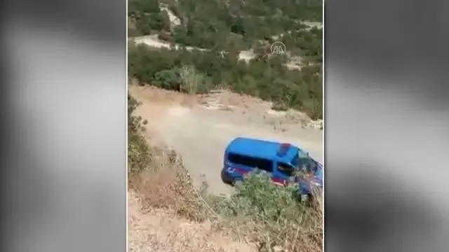Son dakika haberi... Safari turu yapan araç şarampole devrildi: 1 kişi öldü, 9 kişi yaralandı
