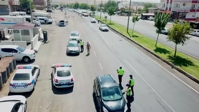 Jandarmadan drone ile trafik denetimi Jandarmadan drone ile trafik denetimi