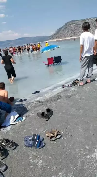 Son dakika: Serinlemek için Salda Gölü'ne giren genç boğularak hayatını kaybetti