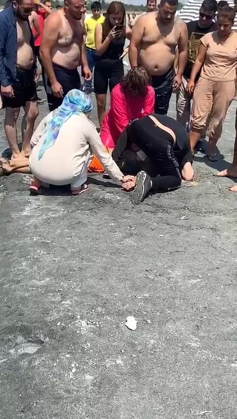 Son dakika: Serinlemek için Salda Gölü'ne giren genç boğularak hayatını kaybetti