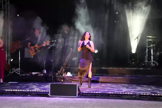 Sertap Erener üçte üç yaptı
