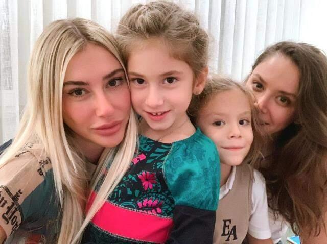 Şeyma Subaşı'nın kız kardeşi, Acun Ilıcalıi'nın sevgilisiyle tatile çıktı Şeyma Subaşı'nın kız kardeşi, Acun Ilıcalıi'nın sevgilisiyle tatile çıktı