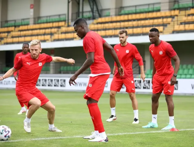 Sivasspor Petrocub maçına hazır