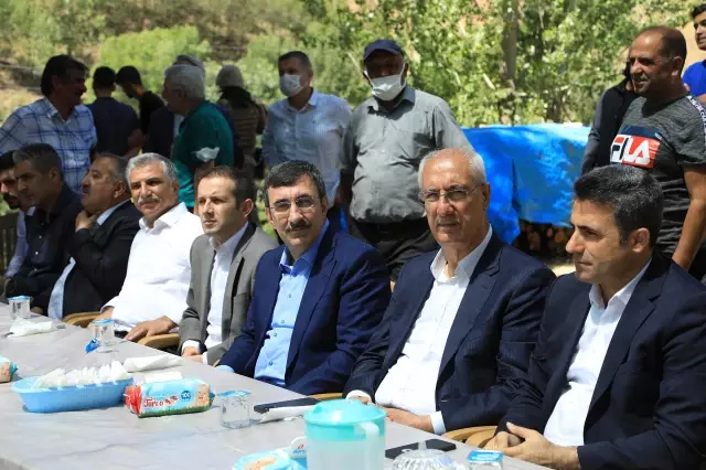 Cevdet Yılmaz: 'Kendi emperyalist amaçları için insanları birbirine düşürmeye çalışanlar var'