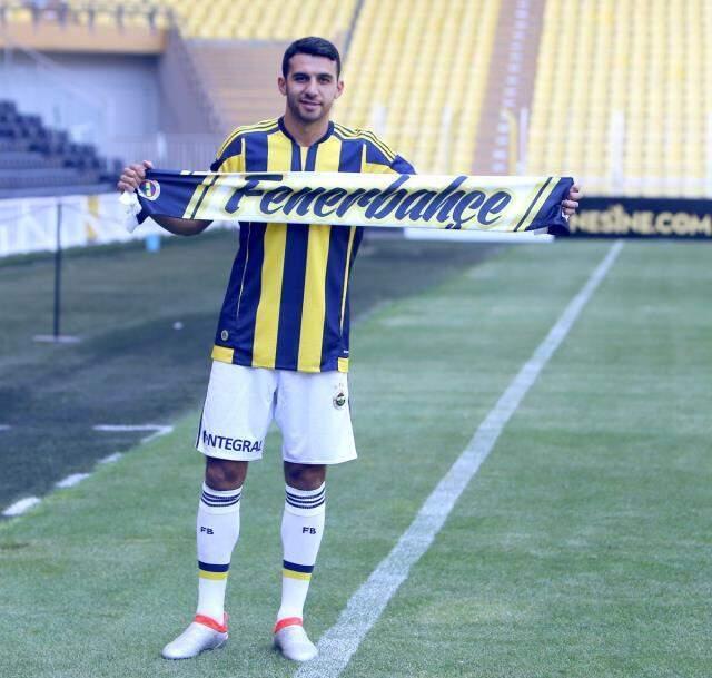 Trabzonspor, İsmail Köybaşı transferini resmen duyurdu Trabzonspor, İsmail Köybaşı transferini resmen duyurdu