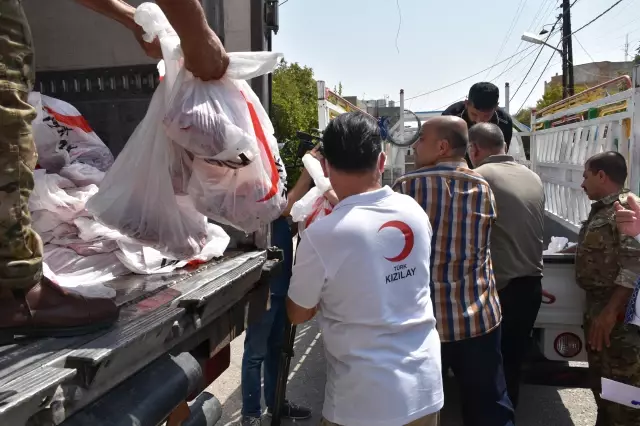 Türk Kızılay Irak'ın Kerkük ve Salahaddin kentlerinde 1500 aileye kurban eti dağıttı