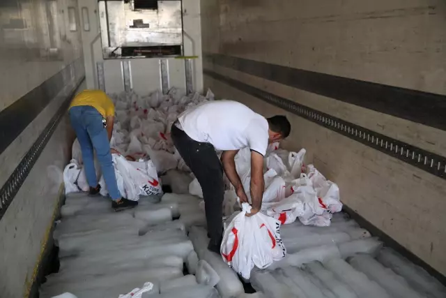 Türk Kızılay Irak'ta 50 bin aileye kurban eti dağıtacak