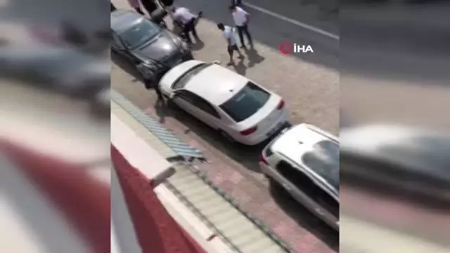 Türkeli'de motosiklet yayaya çarptı: 2 yaralı