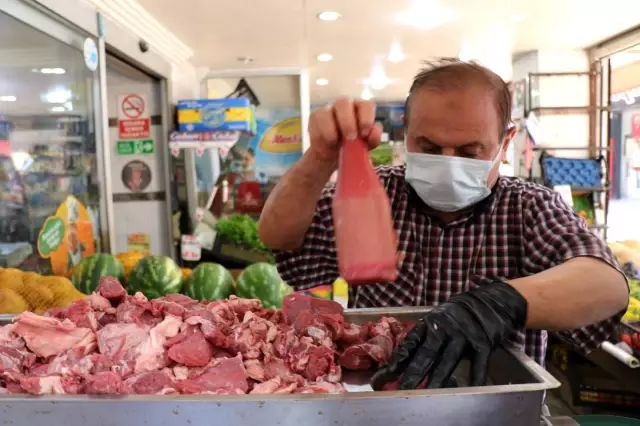 Ücretsiz olunca metrelerce kuyruk oluştu