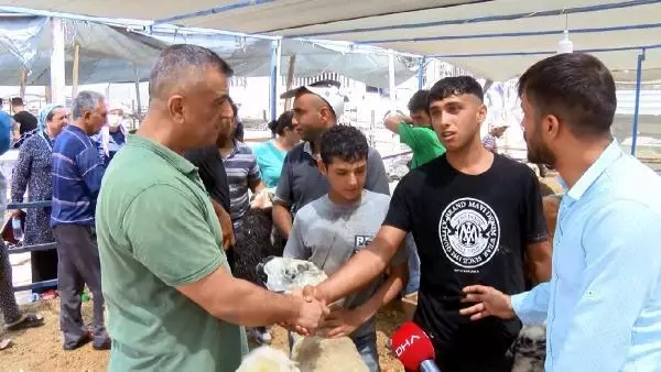 UCUZA KURBANLIK ALMAK İSTEYENLER, BAYRAMIN 2'NCİ GÜNÜNÜ BEKLEDİ