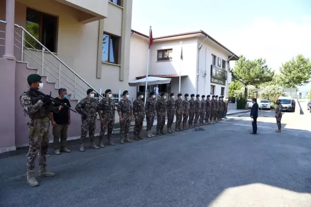 Vali Orhan Tavlı, Bayramda Özel Harekat Şube Müdürlüğü'nü Ziyaret Etti Vali Orhan Tavlı, Bayramda Özel Harekat Şube Müdürlüğü'nü Ziyaret Etti