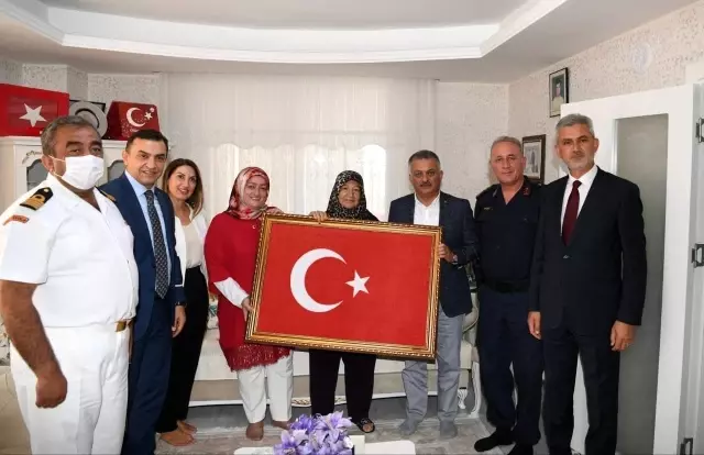 Son dakika haber | Vali Yazıcı, Çocuk Evleri Sitesi'nde kalan çocuklarla bir araya geldi
