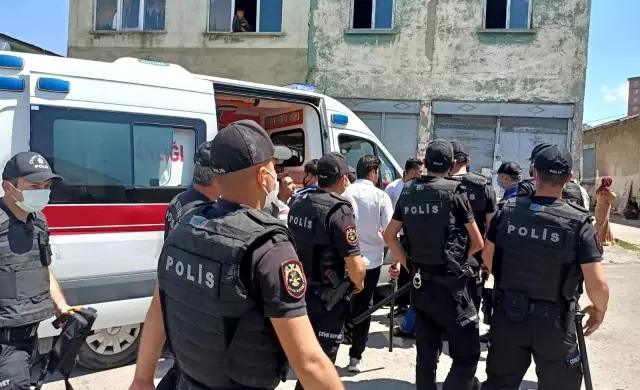 Yabancı uyruklu çocukların taş oyunu bıçaklı, taşlı kavgaya döndü: 2 yaralı, 7 gözaltı