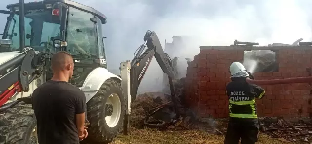 Yanan samanlık güçlükle söndürüldü