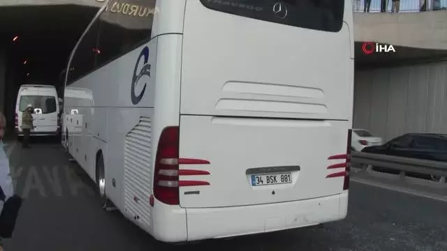 Yenikapı'da zincirleme kaza: 1 hafif yaralı Yenikapı'da zincirleme kaza: 1 hafif yaralı