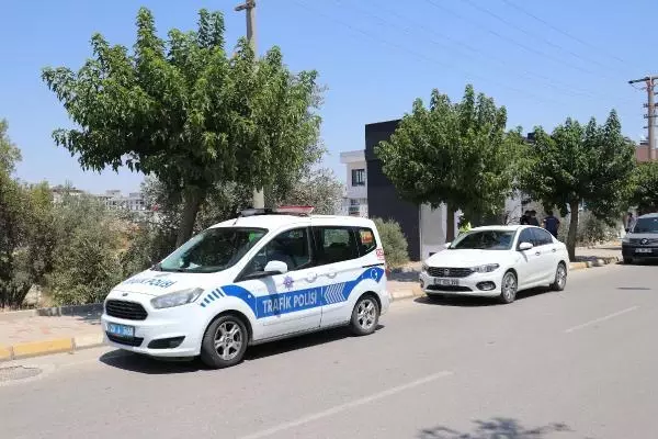 YOL KENARINDAKİ İNŞAAT ALANINDA ÖLÜ BULUNDU