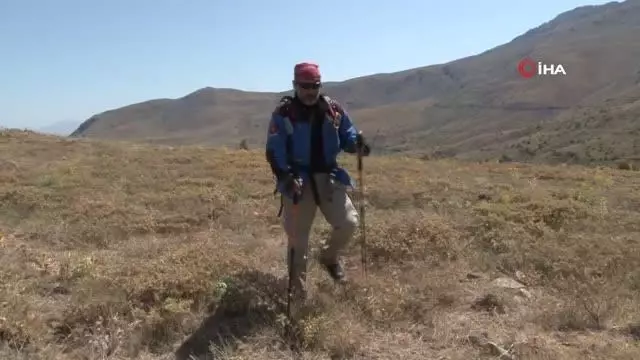 2 bin 347 metrelik Hazar Baba Dağı'na solo tırmanış yaptı