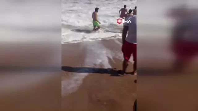 23 yaşındaki genç, girilmesi yasaklanan denizde kayboldu 23 yaşındaki genç, girilmesi yasaklanan denizde kayboldu