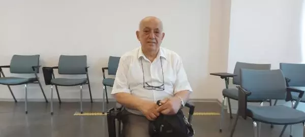 İSTANBUL-74'ÜNDE OSMANLICA ÖĞRENEN EMEKLİ ÖĞRETMENİN HEDEFİ TARİH DOKTORASI