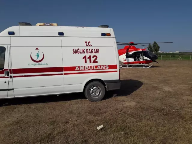 Adana'da ambulans helikopter denizde boğulma tehlikesi geçiren çocuk için havalandı Adana'da ambulans helikopter denizde boğulma tehlikesi geçiren çocuk için havalandı