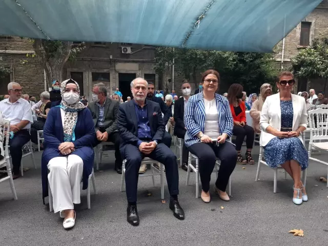 Aile ve Sosyal Hizmetler Bakanı Derya Yanık'tan Darülaceze'ye ziyaret
