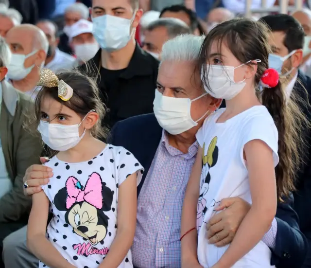 Binali Yıldırım: 'Bu bulvardan Paris'te bile yok'