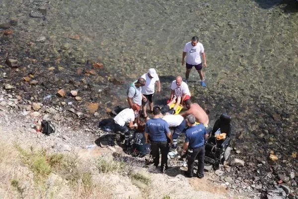 AKÜLÜ TEKERLEKLİ SANDALYESİ İLE 30 METRELİK UÇURUMA YUVARLANIP, YARALANDI