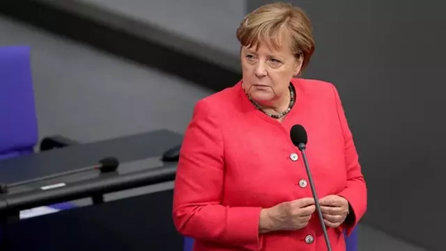 Almanya Başbakanı Merkel: Türkiye'nin AB'ye üye olabileceğini sanmıyorum Almanya Başbakanı Merkel: Türkiye'nin AB'ye üye olabileceğini sanmıyorum