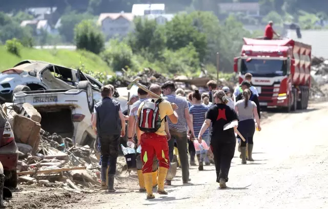 Almanya'daki sel felaketinde can kaybı 174'e yükseldi