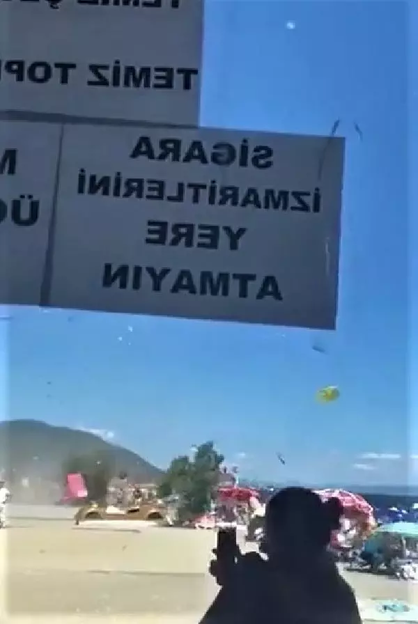 ALTINOLUK'TA KISA SÜRELİ FIRTINA PANİĞE NEDEN OLDU