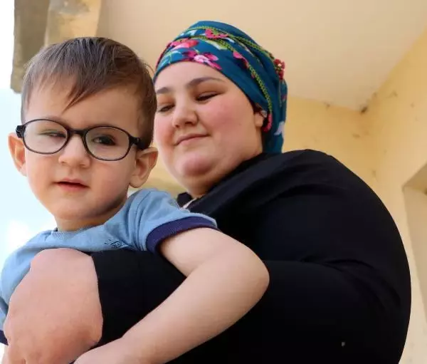 AMELİYAT PARASI DOLANDIRILAN MİRAÇ BEBEĞİN GÖZLERİ AÇILDI, AİLESİ ÇİFTE BAYRAM YAŞADI