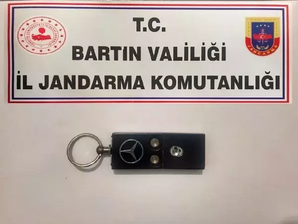 Son dakika haberleri... ANAHTARLIK GÖRÜNÜMLÜ SİLAH İLE OYNARKEN OĞLUNU VURDU Son dakika haberleri... ANAHTARLIK GÖRÜNÜMLÜ SİLAH İLE OYNARKEN OĞLUNU VURDU