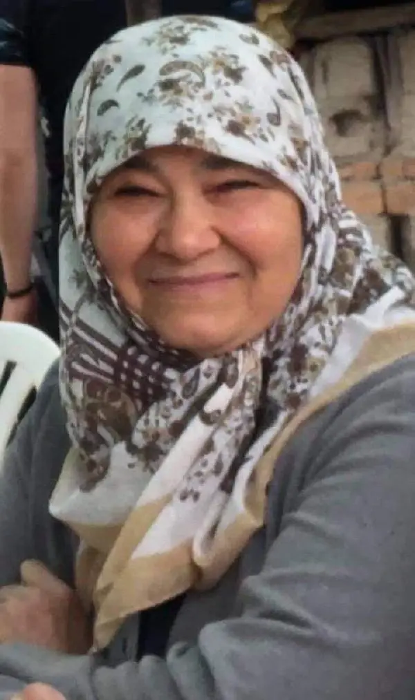 ANNESİNİ BOĞUP BOĞAZINI KESEN ŞÜPHELİ TUTUKLANDI ANNESİNİ BOĞUP BOĞAZINI KESEN ŞÜPHELİ TUTUKLANDI