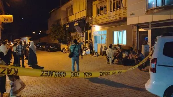 ANNESİNİ BOĞUP BOĞAZINI KESEN ŞÜPHELİ TUTUKLANDI