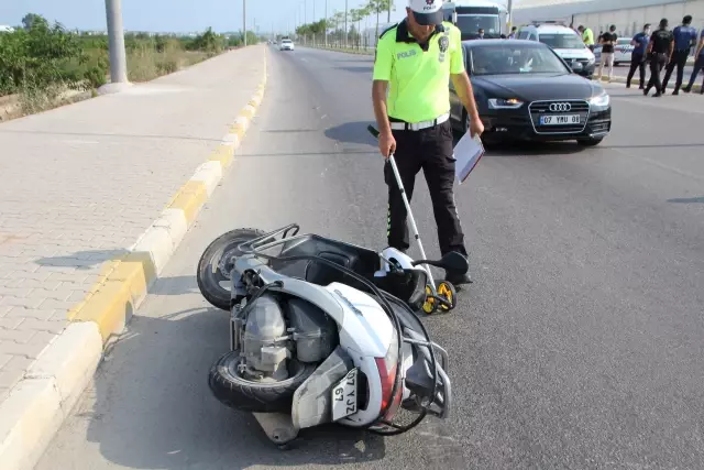 Midibüs ile motosiklet çarpıştı: 1 ölü, 1 yaralı