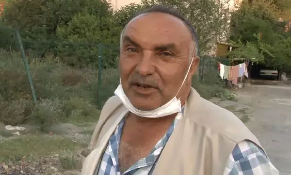 ARNAVUTKÖY'DE KURBANLIK HAYVANLARIN KAFALARINI YOLA ATTILAR