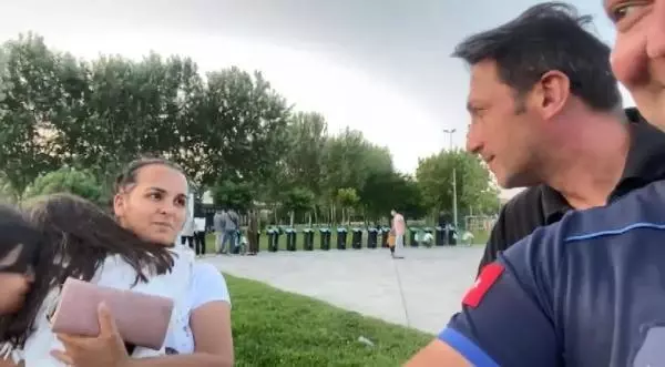 AVCILAR SAHİLİNDE KAYBOLAN KIZI ZABITA BULDU