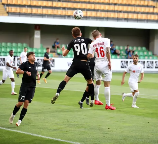 UEFA Avrupa Konferans Ligi: Petrocub: 0 - Sivasspor: 1 (Maç sonucu)
